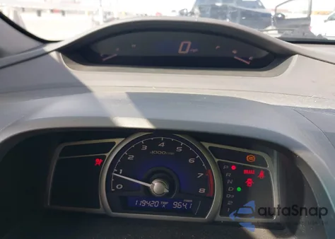 2009 Honda Civic Lx z USA, uszkodzony, nr VIN 19XFA16529E039886